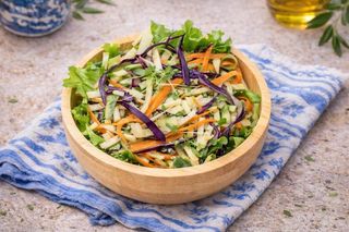 კომბოსტოს სალათი