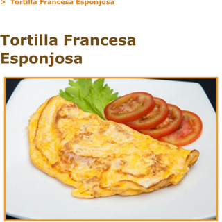 huevos revuelto con bacon