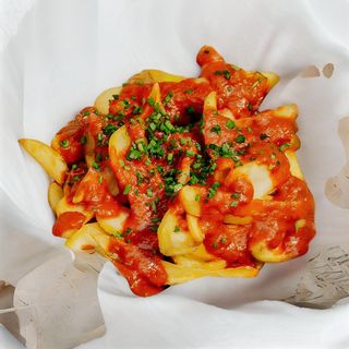 Ración De Patatas Bravas