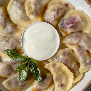 Вареники с вишней (320 гр)