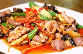 Y 02, Stir-Fried Rabbit Meat兔子肉炒素菜