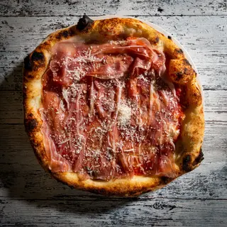 Crudo – O armonie de contraste