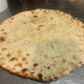 Pão Indiano com Queijo e Alho