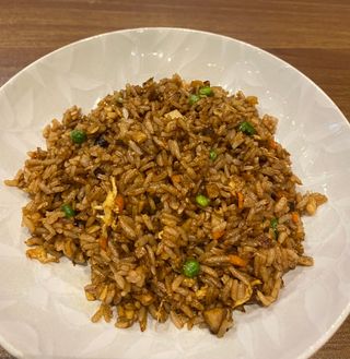 (52)Arroz frito con verduras 