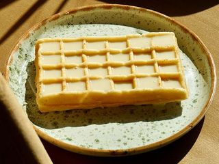 Вафля зі згущеним молоком