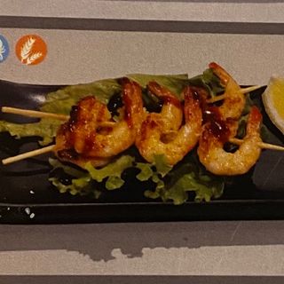 Spiedini di gamberetti alla griglia