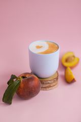 Peach cheesecake Raf coffee