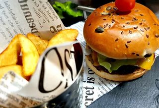 American Cheeseburger  470 g