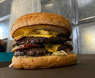 ДаблБеконЧізбургер (300г)