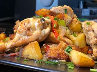 ოჯახური ქათმით/Ojakhuri with chicken/оджахури с курицей