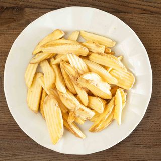 Patatine chipster rigate con mezza buccia