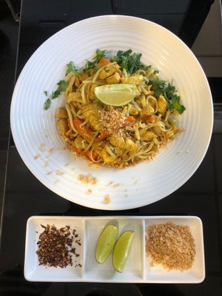 5.1 Pad thai kai