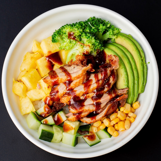 Poke Bowl De Pato Asado