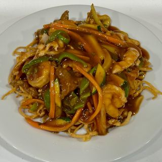 A8 - Tallarines crujientes con gambas