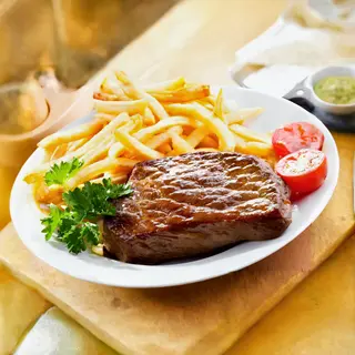 Bife à Canal 3 com Ovo  Batata Frita