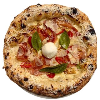 Crudo e Nuci + Bevanda in omaggio