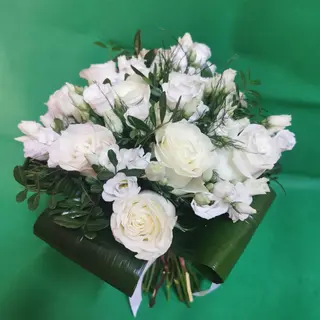 Buchet white power