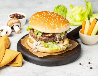 Бургер с грибами
