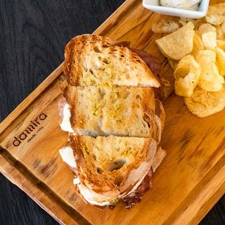 Tosta de Mortadela Crocante
