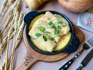 Хрусткі млинці з куркою та грибами (220/30г)