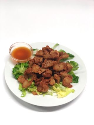 Proteína de soja crujiente con sal y pimienta