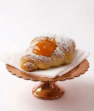 Cornetto alla marmellata all'albicocca