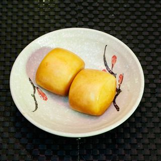 202. Mantou dorato