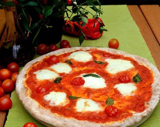 Pizza Regina Margherita