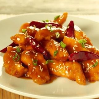 Pollo con salsa picante 