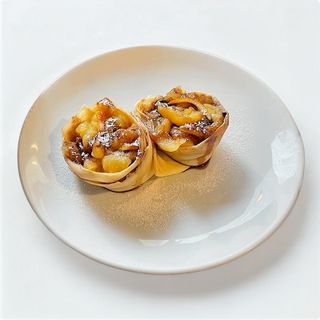 ბლინები ვაშლისა და ფორთოხლის შიგთავსით