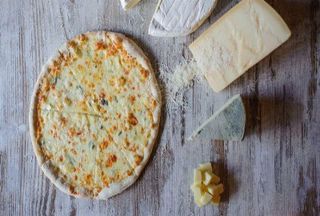 Pizza Quattro Formagi 32