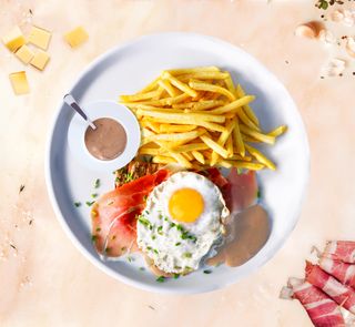 Bitoque à Moda de Chaves em Bolo do Caco