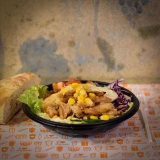 Pileća doner salata