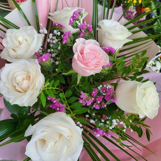 Buchet La multi ani! 