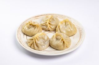 Манты с говядиной 1 шт