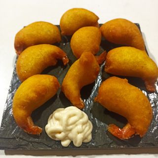 Gambas gabardina con ali oli