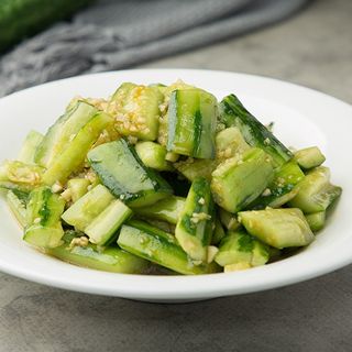 Cetrioli in salsa soia