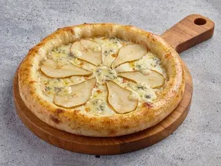 Піца Груша та Дорблю 30 см (500g)