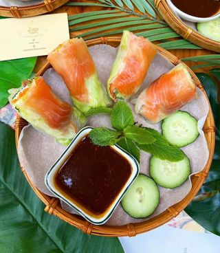 Rollito Fresco de Salmón