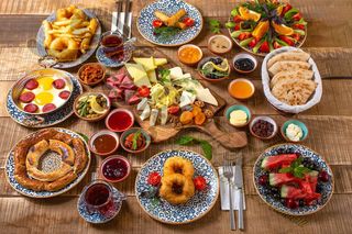Турецкий завтрак (4 персоны)