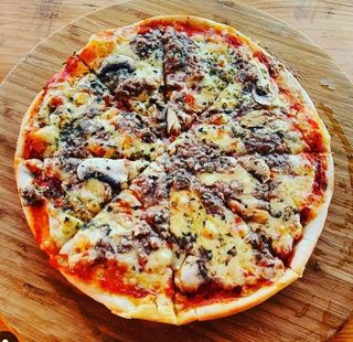 Pizza Tuna Combo