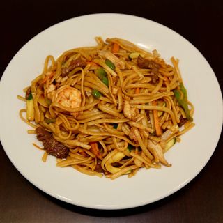 A5 - Tallarines fritos con tres delicias