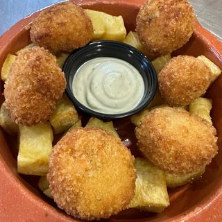 Croquetas de mejillones tigres