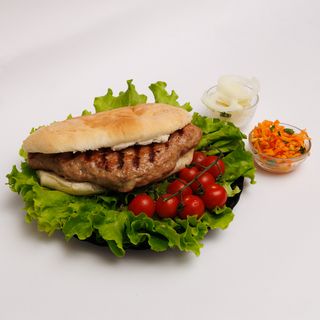 Punjena pljeskavica 250g