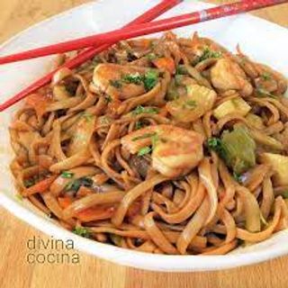 20. Tallarines Con Gambas Y Verduras