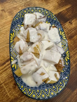 Patate al forno con salsa ai quattro formaggi