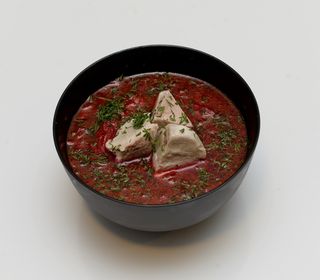 ბორში  ღორის ხორცით