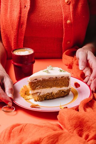 Carrot cake (porción)