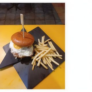 Hamburguesa cal pitu