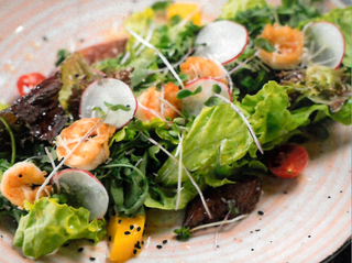 Салат з креветками (150г)